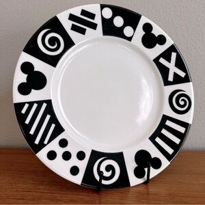 Like New - M. Baer for Disney Dimensions - 11” Plate